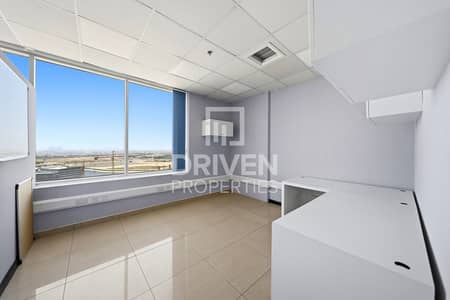 Office for Rent in Dubai Silicon Oasis (DSO), Dubai - Partitioned Office | Open View | Close to Bus Stop
