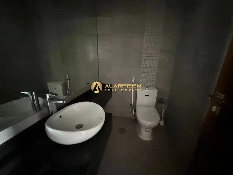 8 822707448-800x600. webp
