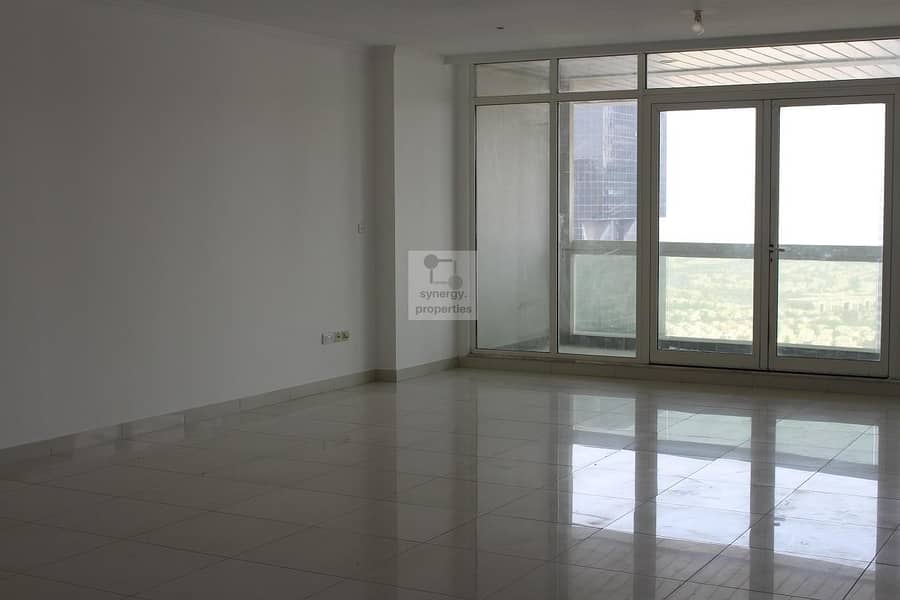 8 Huge 3 BR with Full Lake View Al Shera Tower JLT