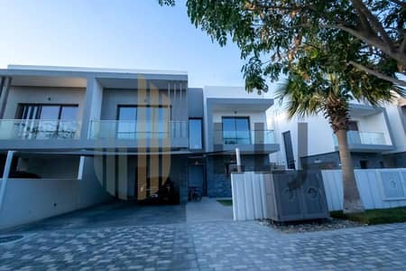 4 Bedroom Villa for Rent in Yas Island, Abu Dhabi - WhatsApp Image 2026-05-19 at 10.30. 16 (2). jpeg 4 Bedroom Villa for Rent in Yas Island, Abu Dhabi - WhatsApp Image 2026-05-19 at 10.30. 16 (2). jpeg