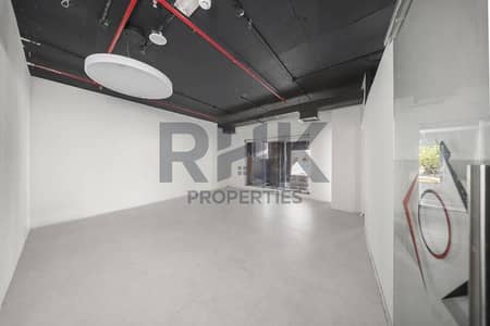 Shop for Rent in Business Bay, Dubai - Shop for Rent in Ontario Tower | 5 Mins Walk to Metro | Prime Location