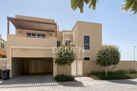 4 Bedroom Villa for Rent in Al Raha Gardens, Abu Dhabi - 4BR Modern Villa Ready to Move | Private Garden