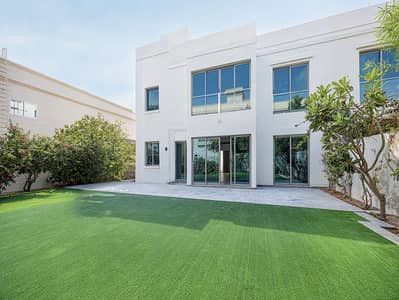3 Bedroom Villa for Rent in Umm Suqeim, Dubai - Skyline Views | Exclusive Villa | Vacant