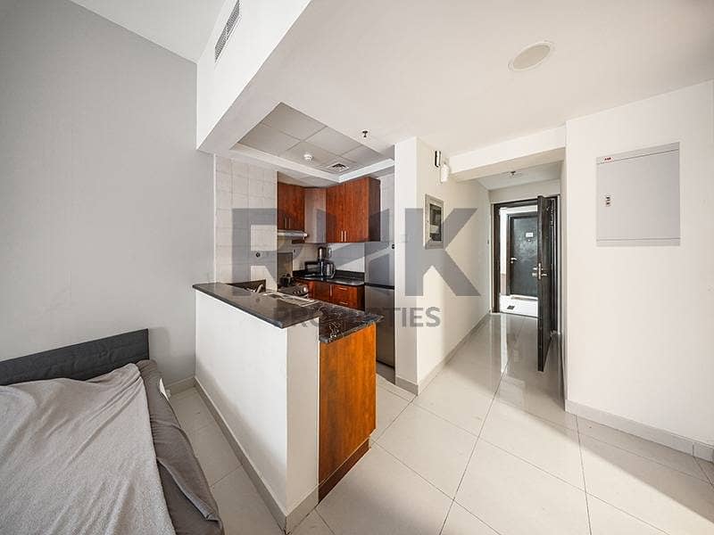 8 Furnished studio apartment kitchen and entrance in Dubai Marina by RHK Properties