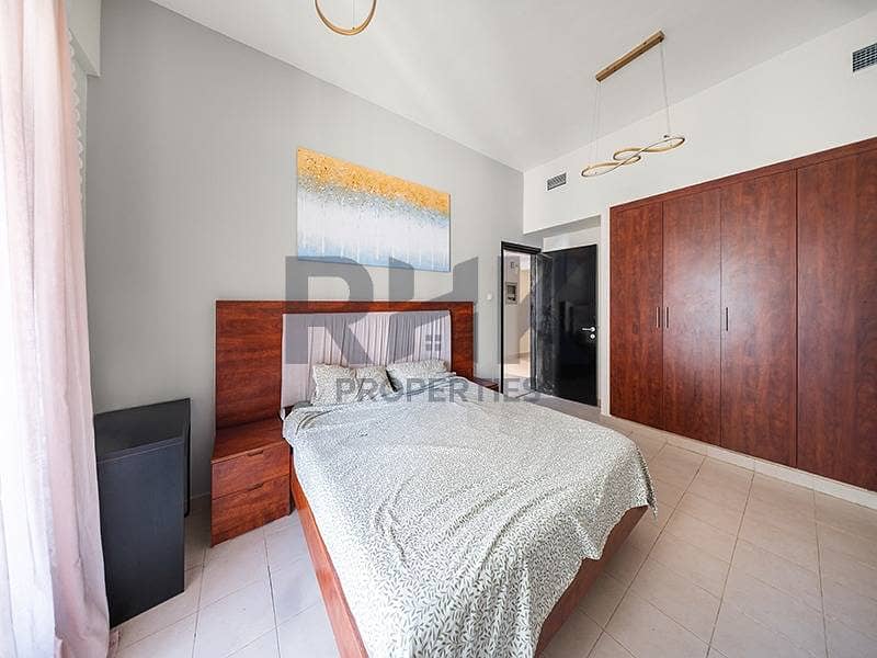 5 Master bedroom with built-in wardrobes in Dubai Marina apartment