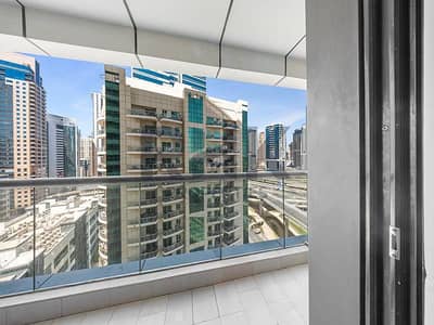 1 Bedroom Apartment for Rent in Dubai Marina, Dubai - Balcony with Dubai Marina skyline and tower views 1 Bedroom Apartment for Rent in Dubai Marina, Dubai - Balcony with Dubai Marina skyline and tower views