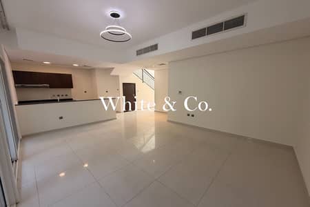 Townhouse de 4 chambres à à vendre à DAMAC Hills 2 (Akoya by DAMAC), Dubai - Maison de ville à DAMAC Hills 2 (Akoya by DAMAC),Sanctnary, 4 chambres, 2100000 AED - 15240579 Townhouse de 4 chambres à à vendre à DAMAC Hills 2 (Akoya by DAMAC), Dubai - Maison de ville à DAMAC Hills 2 (Akoya by DAMAC),Sanctnary, 4 chambres, 2100000 AED - 15240579
