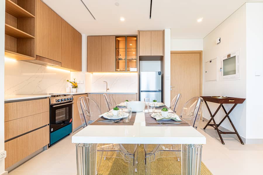 5 Kitchen & Dining 3. jpg