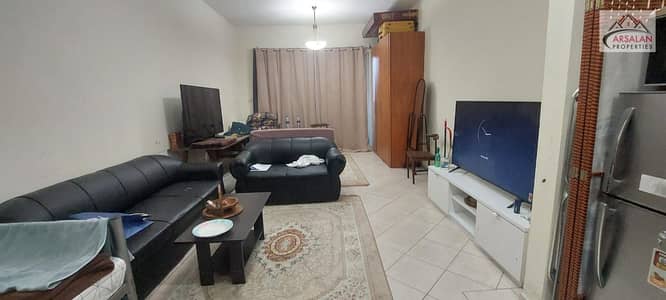 Studio zum zur Miete in Dubai Production City (IMPZ), Dubai - d4e7a00f-683d-448e-8c8f-ed1e7ebeb8ac. jpg