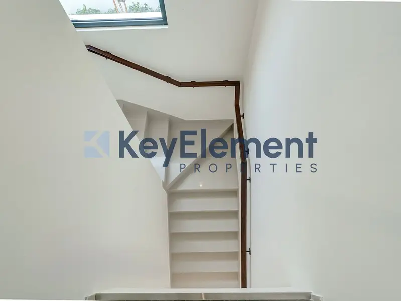 Corner Unit | Near Amenities | Vacant