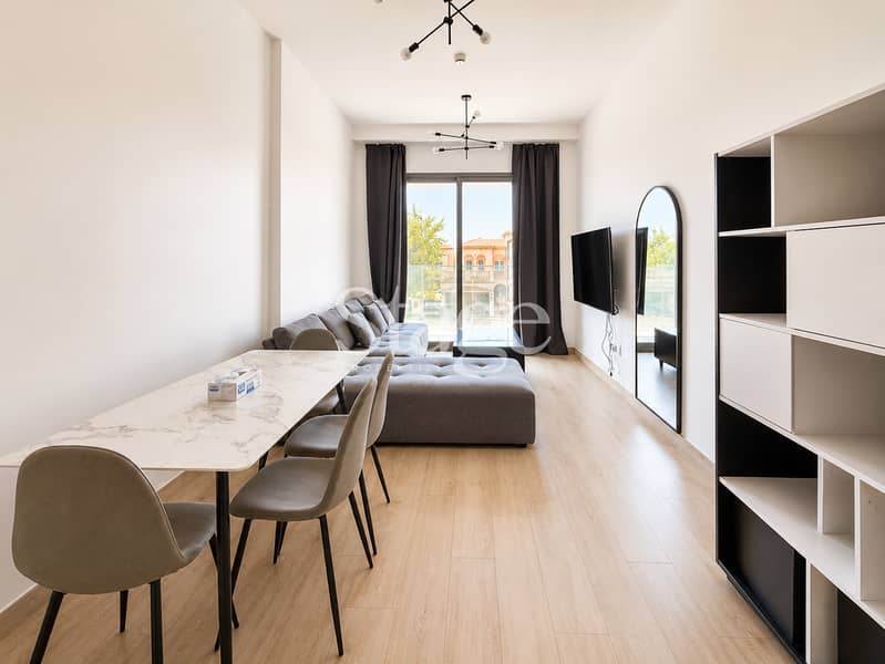 Spacious Layout | Modern 2.5 BR | Ideally Located - Image 1