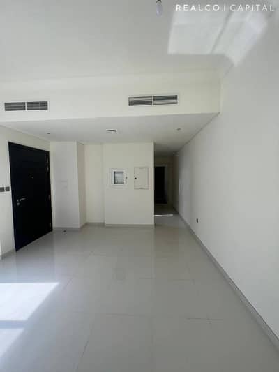 3 habitaciones Townhouse para en Alquiler en DAMAC Hills 2 (Akoya by DAMAC), Dubai - Casa adosada en DAMAC Hills 2 (Akoya by DAMAC),Coursetia, 3 dormitorios, 105000 AED - 15181820 3 habitaciones Townhouse para en Alquiler en DAMAC Hills 2 (Akoya by DAMAC), Dubai - Casa adosada en DAMAC Hills 2 (Akoya by DAMAC),Coursetia, 3 dormitorios, 105000 AED - 15181820