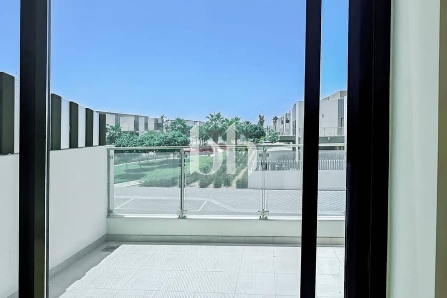 4 images image img
