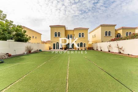 فیلا 3 غرف نوم للايجار في جميرا بارك، دبي - فیلا في الحي 5،جميرا بارك 3 غرف 325000 درهم - 15242951
