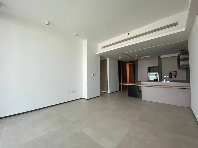 POOL VIEW | AVAILABLE NOW | WELL FINISHED POOL VIEW | AVAILABLE NOW | WELL FINISHED