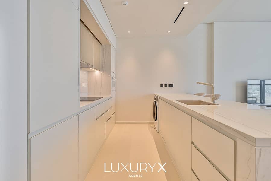 Fully Furnished | Studio | Luxury | Lowest Price - Image 8