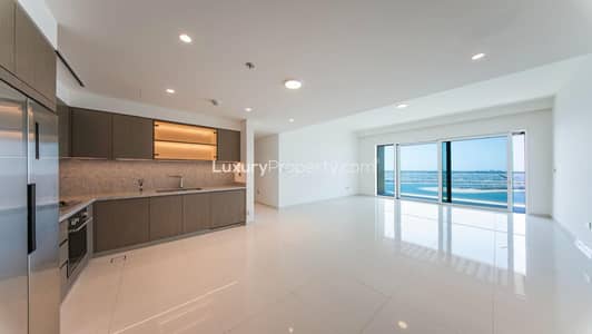 2 Bedroom Flat for Rent in Dubai Harbour, Dubai - Full Palm View | Elie Saab | Unfurnished