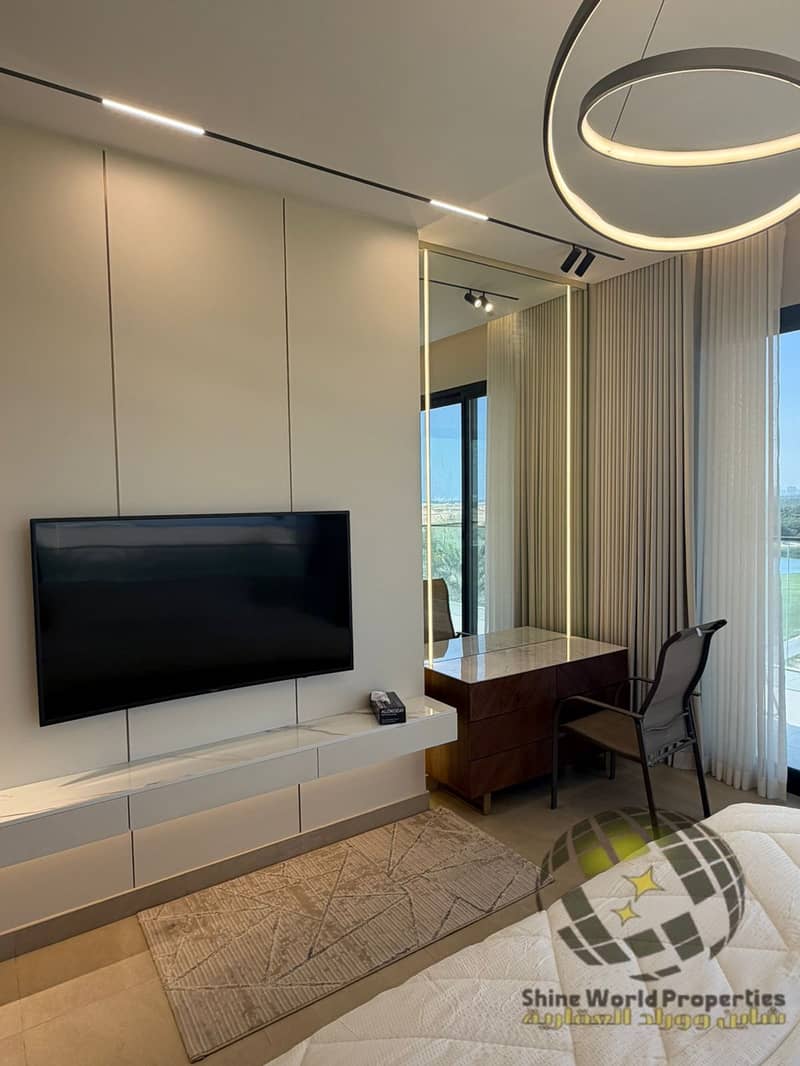 An exceptional opportunity to own a premium apartment overlooking the golf course, - Image 13