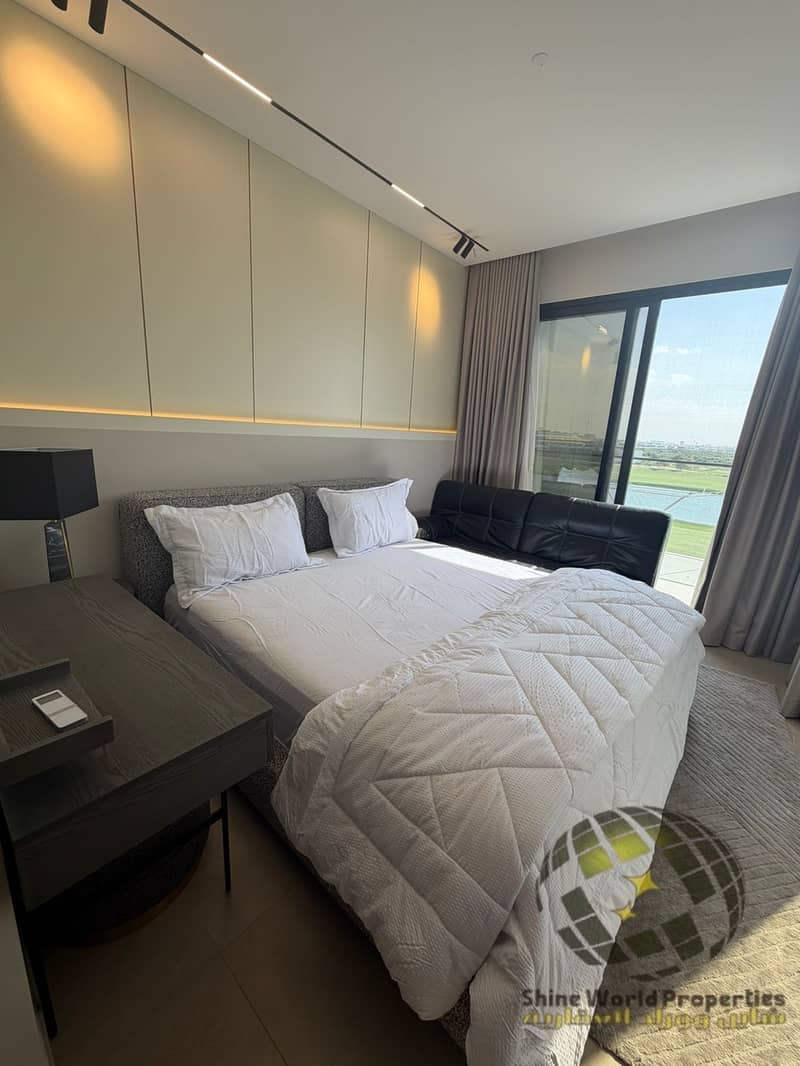 An exceptional opportunity to own a premium apartment overlooking the golf course, - Image 14