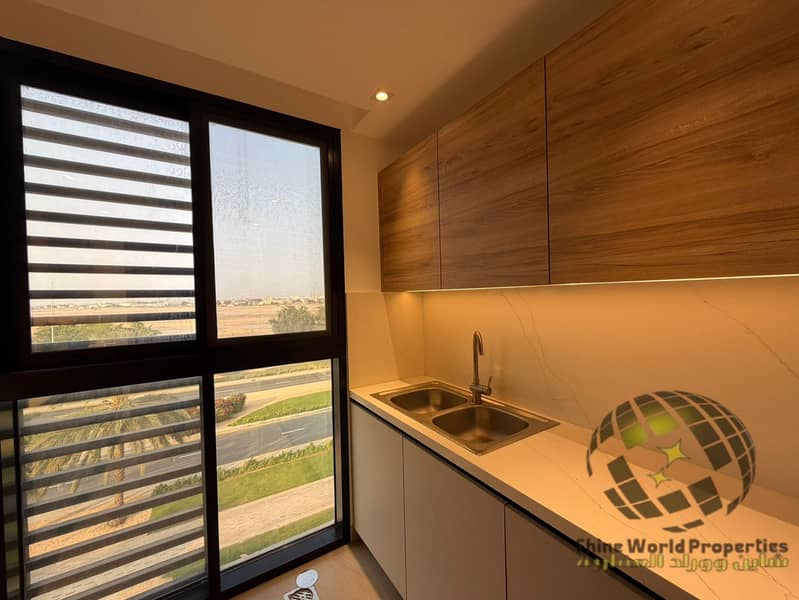An exceptional opportunity to own a premium apartment overlooking the golf course, - Image 19