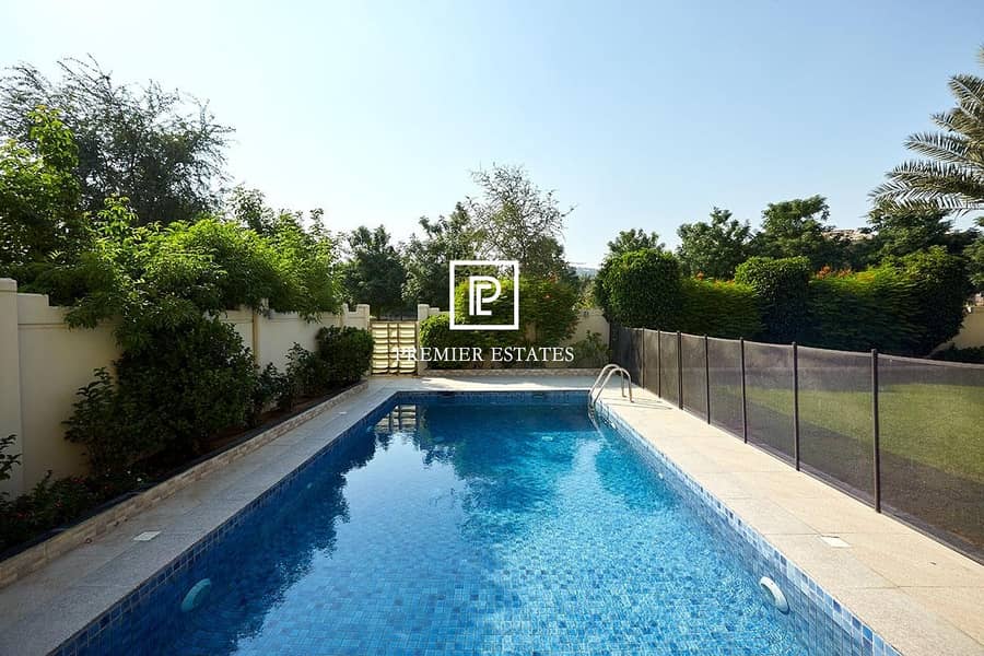 Fully Upgraded and extended C1 with Pool Fully Upgraded and extended C1 with Pool