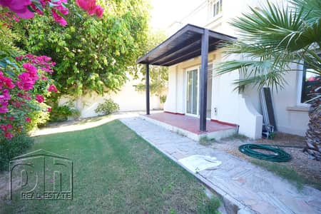 Lake View - Corner Plot - Vacant Lake View - Corner Plot - Vacant