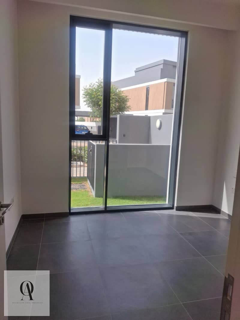 6 Bedroom 6. jpeg