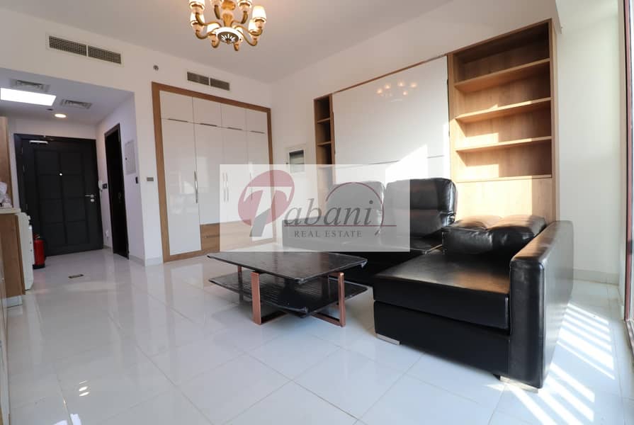 Spectacular View |  Higher Floor|  Chiller Free|  Close to Metro Station