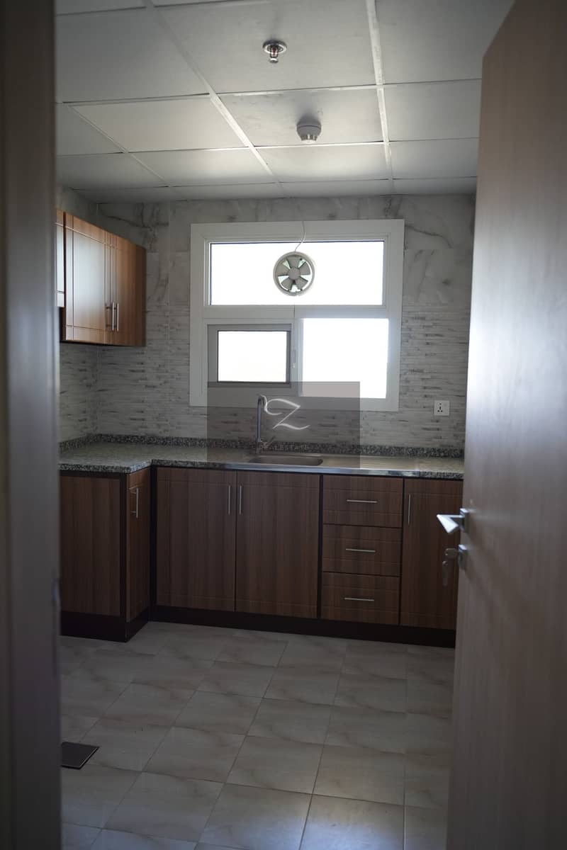 12 cba275f1-ceb2-42bf-9053-019ccc2dae48. jpg