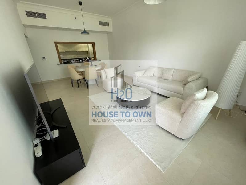 4 03 - Living Room 2. jpeg