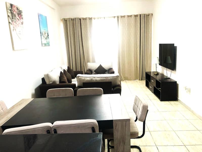 4 Hall Room with Dining1. jpg