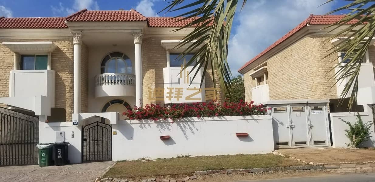 Well Maintaned Independent 5BR + Maids Room Villa With Shared Pool