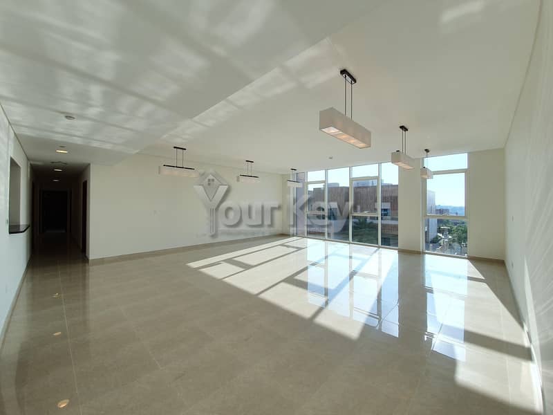 Bright and Stylish Abode 4BR with Modern Facilities Bright and Stylish Abode 4BR with Modern Facilities