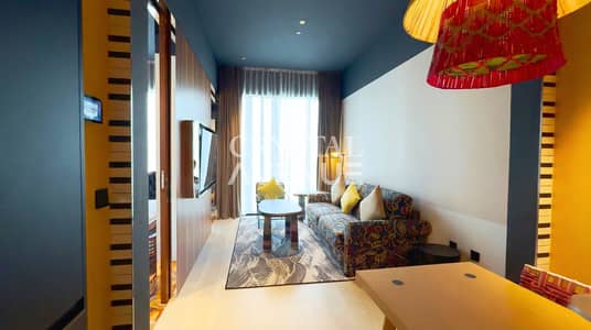 1 Bedroom Apartment for Rent in Business Bay, Dubai - LIVING ROOM. png