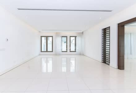 6 Bedroom Villa for Rent in Palm Jumeirah, Dubai - Fully Upgraded | Marina Skyline | Vacant 6 Bedroom Villa for Rent in Palm Jumeirah, Dubai - Fully Upgraded | Marina Skyline | Vacant