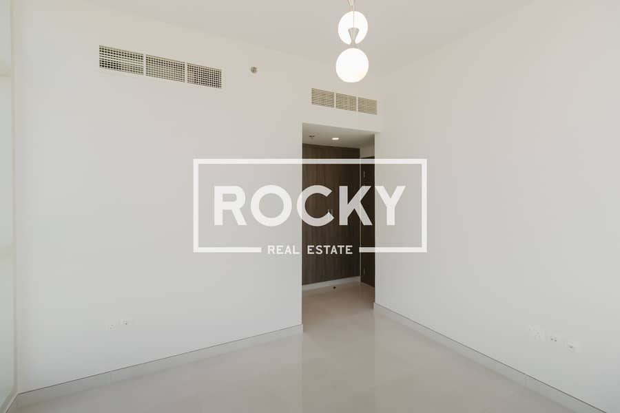 3 Rocky real estate - Al Warqa 1 - Al Qemzi Building - Apartment (6 of 15). jpg