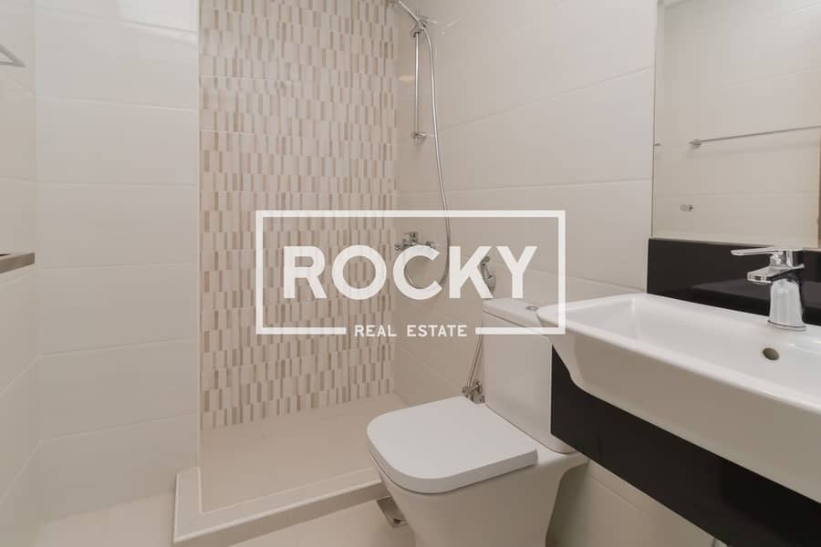 10 Rocky real estate - Al Warqa 1 - Al Qemzi Building - Apartment (7 of 15). jpg