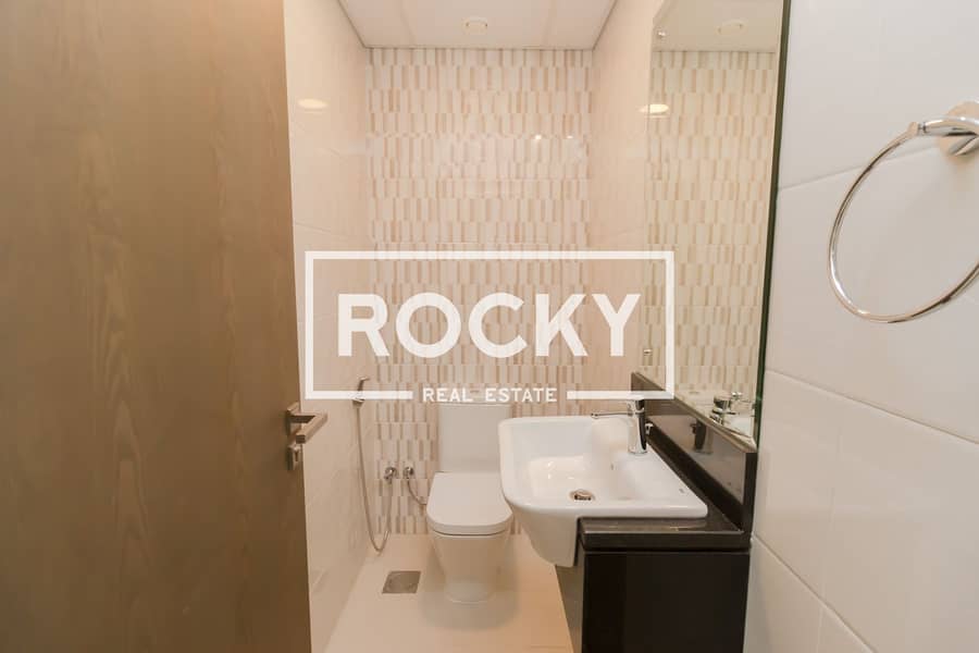 11 Rocky real estate - Al Warqa 1 - Al Qemzi Building - Apartment (3 of 15). jpg