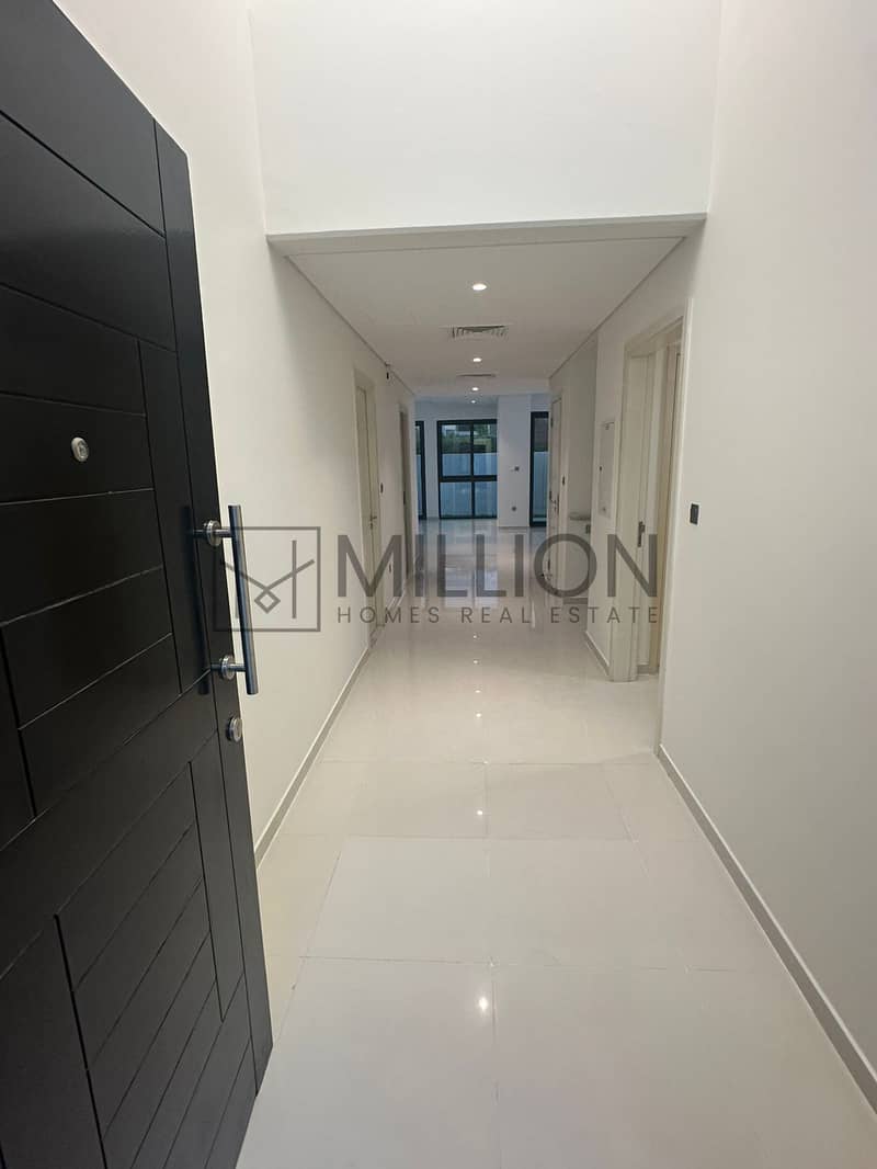 House in Dubai - View 3