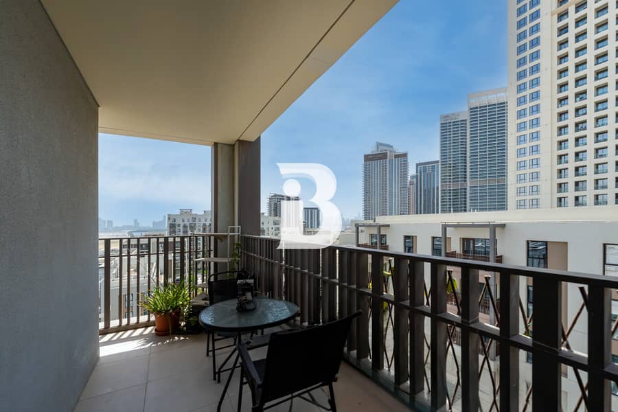 High Floor | Full-Day Sunlight | Vibrant Community Views High Floor | Full-Day Sunlight | Vibrant Community Views