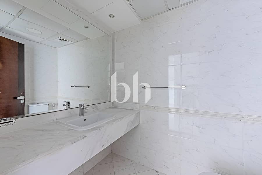 8 Majestic Tower 1 BR 1