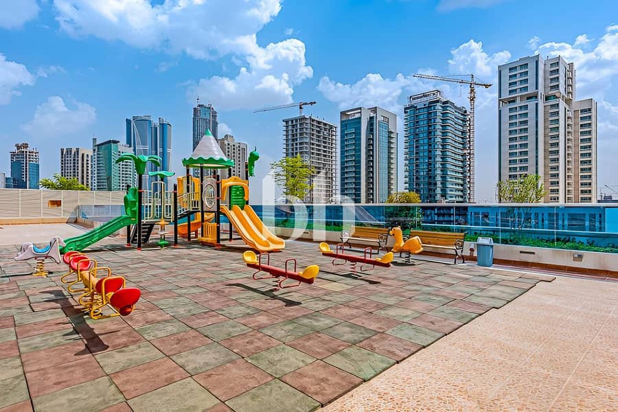16 Majestic Tower 1 BR 1