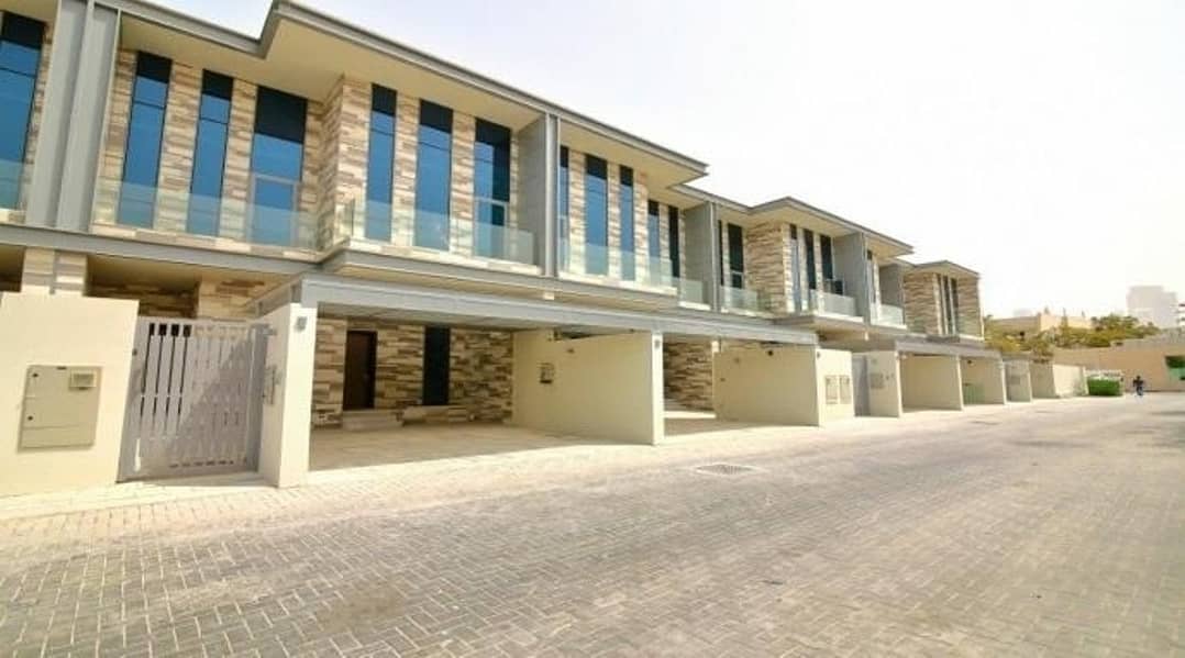 BRAND NEW 3 BR+MAID  VILLA with swimming pool IN JUMEIRAH