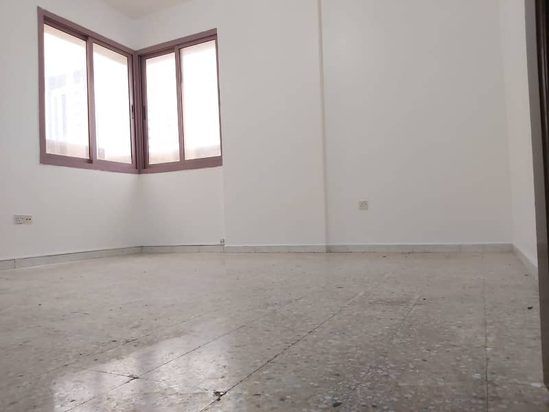 شقة في مدينة زايد 1 غرف 40000 درهم - 4453217