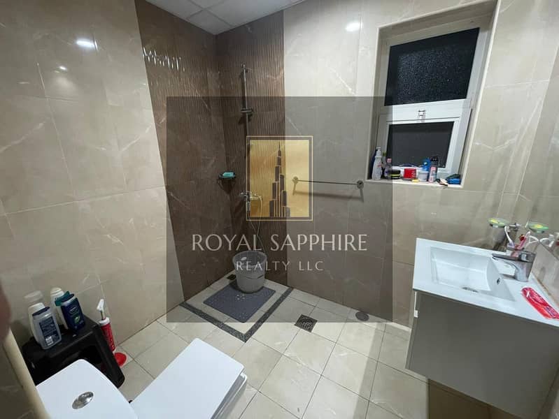 6 096f2de9-8897-4fda-898d-41c74d6e7d98. jpg