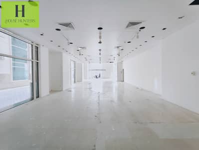 محل تجاري  للايجار في المجاز، الشارقة - 215427. jpg