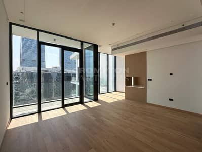 2 Bedroom Flat for Sale in Al Reem Island, Abu Dhabi - Spacious Unit|Elegant 2BR plus Maid|With Balcony