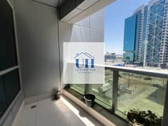 شقة في شارع الكورنيش 3 غرف 120000 درهم - 15257043