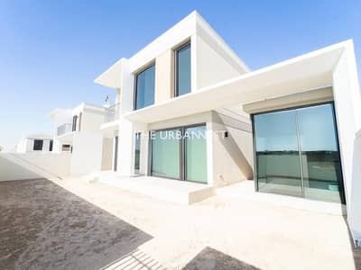 4 Bedroom Townhouse for Rent in Tilal Al Ghaf, Dubai - Vacant and Ready to Move In | Lagoons Views