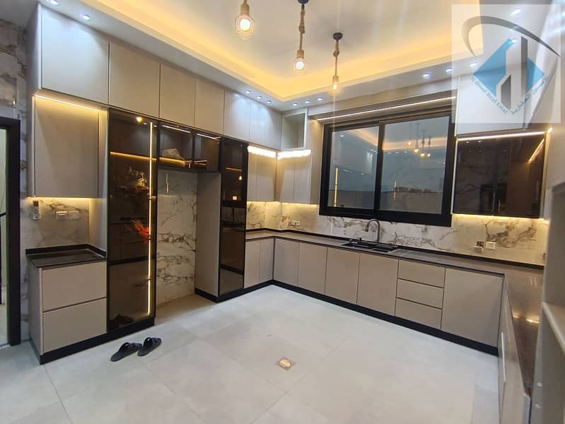 11 228604. jpg